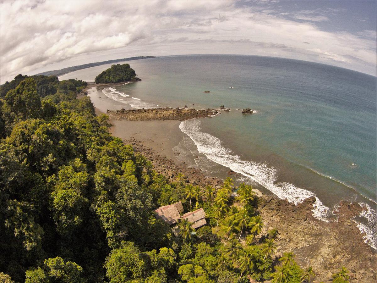 Piedra Piedra Lodge Nuquí エクステリア 写真